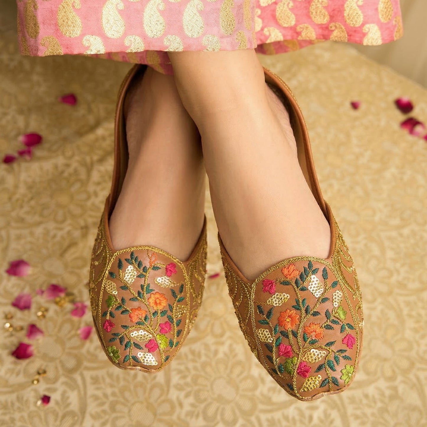 BRONZELLE (golden brown)