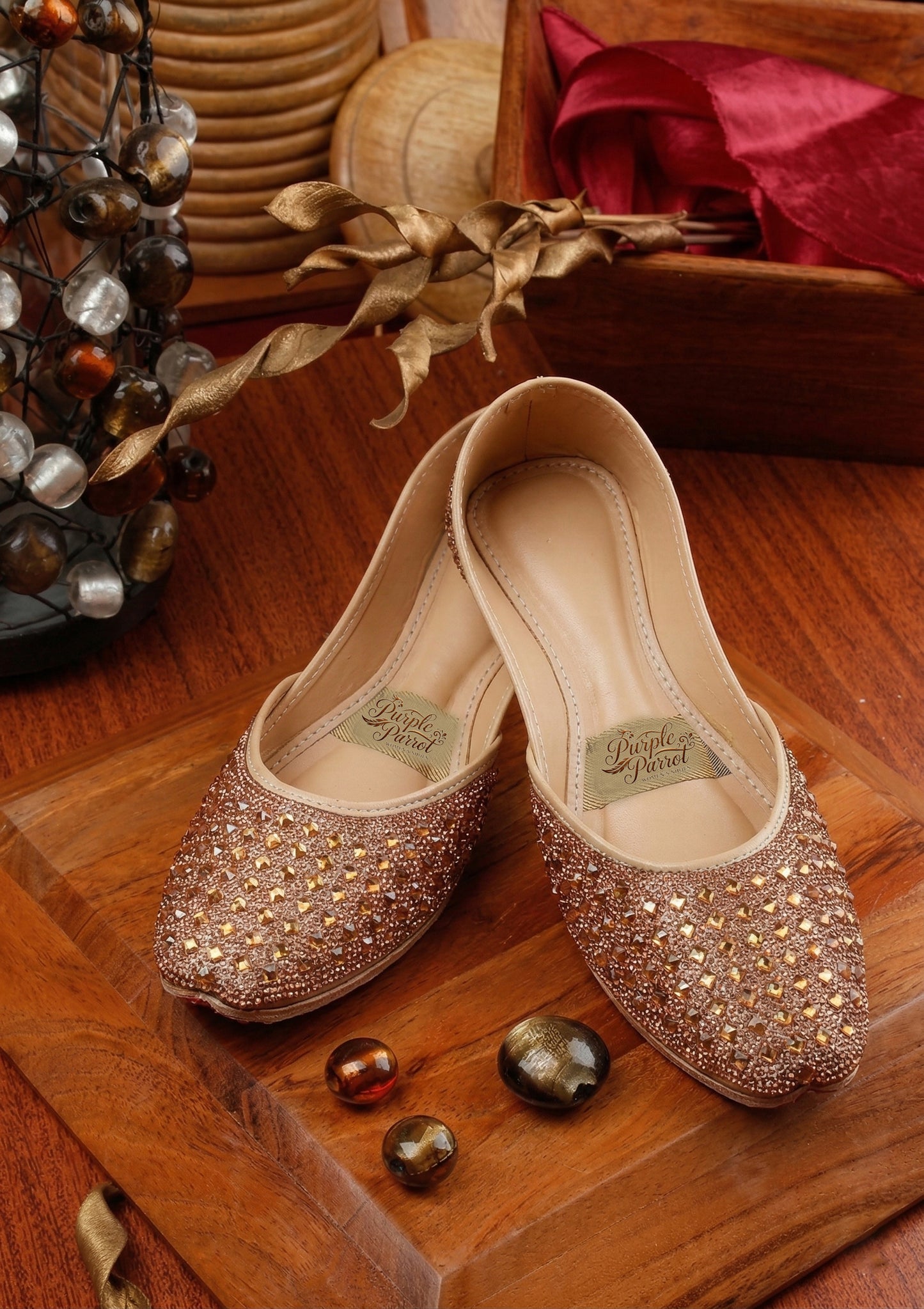 GOLDEN AURA (light brown)